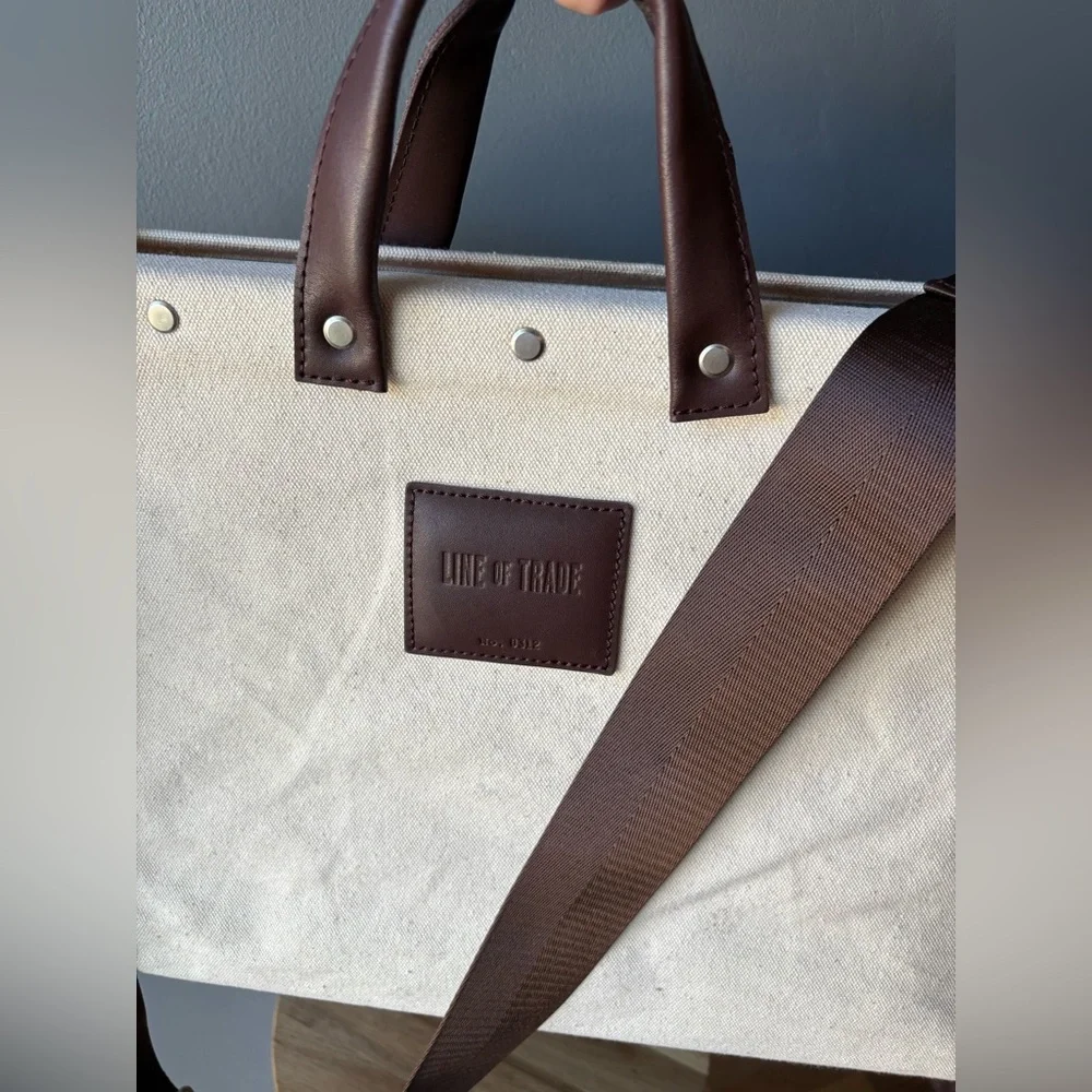 Line of Trade Weekender Bag - Off-White/Brown - Picture 13 of 13